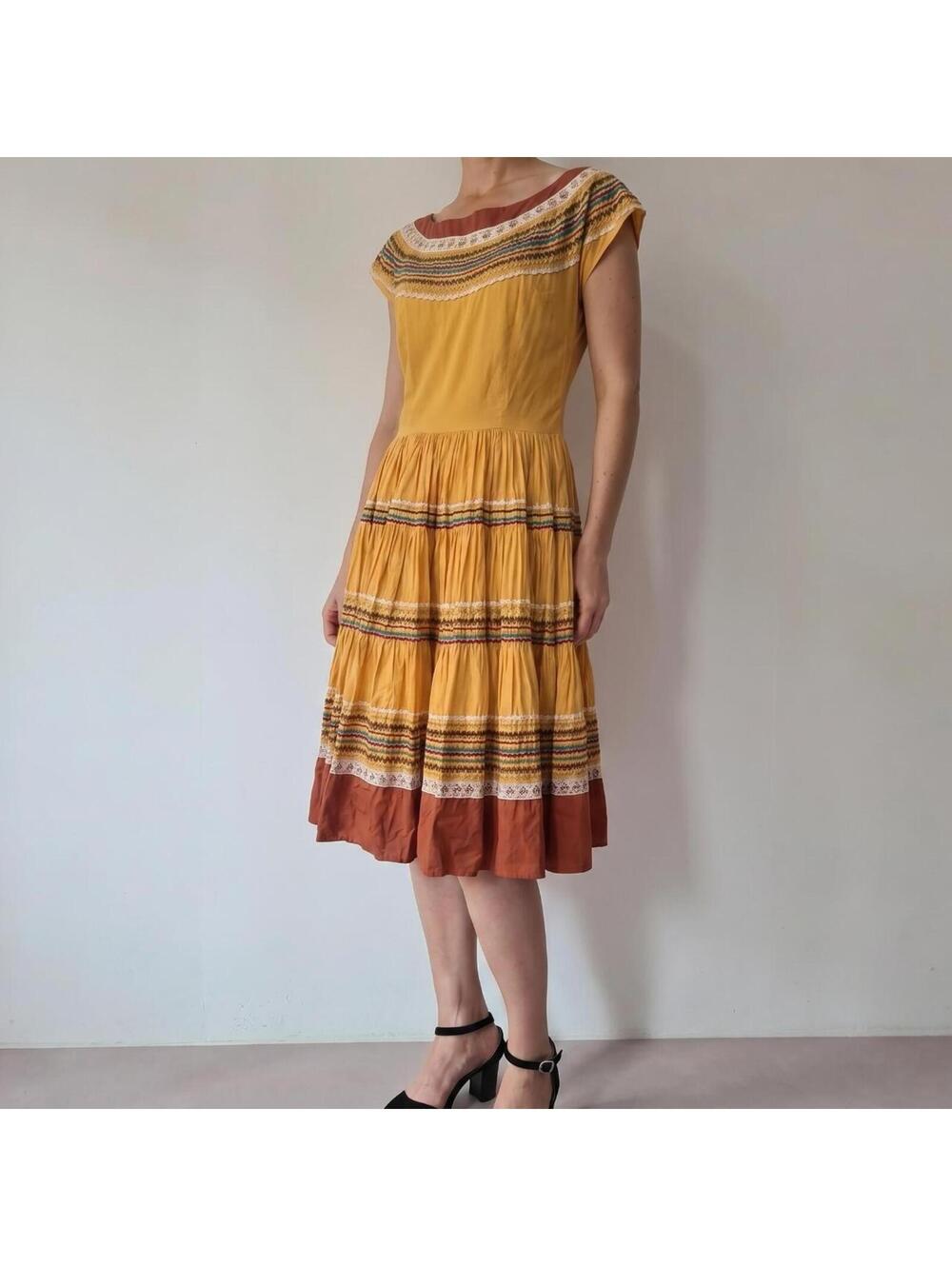 Vintage 1950s Yellow Patio Dress - Picture 3 of 6